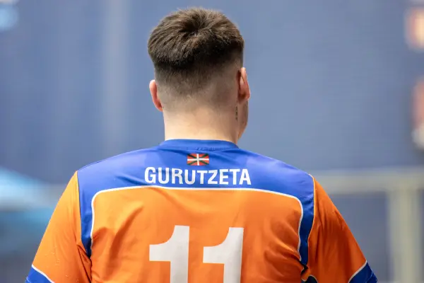 Fotos del partido C.D. MUNDAIZ - C.D.P. GURUTZETA [109]