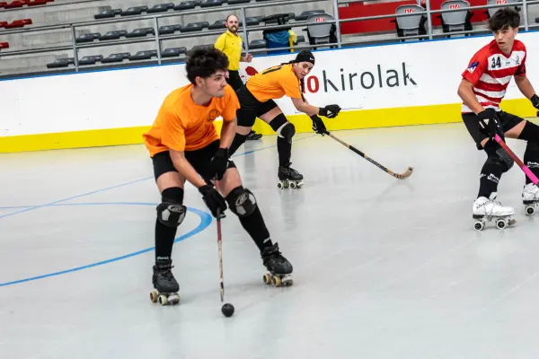 Fotos del partido C.D. MUNDAIZ - HOCKEY VOTO [26]