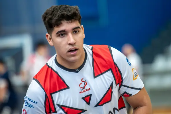 Fotos del partido C.D. MUNDAIZ - UNIV. DEUSTO LOIOLA INDAUTXU [124]