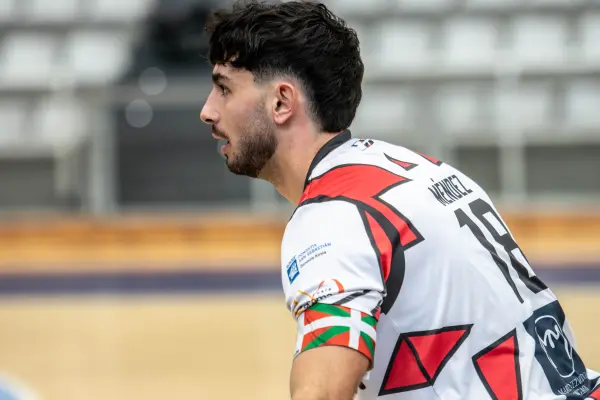 Fotos del partido C.D. MUNDAIZ - OBERENA AUTOESCUELA INDURAIN [33]