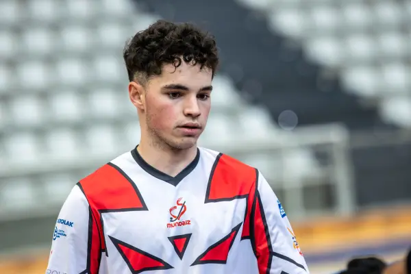 Fotos del partido C.D. MUNDAIZ - OBERENA AUTOESCUELA INDURAIN [135]