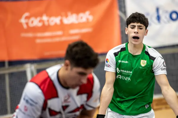 Fotos del partido C.D. MUNDAIZ - OBERENA AUTOESCUELA INDURAIN [145]