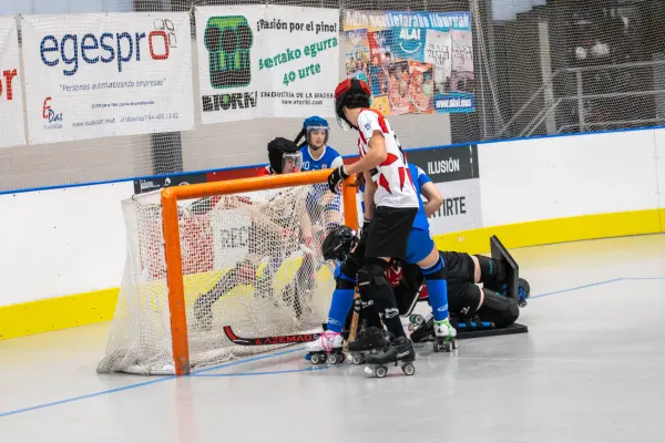 Fotos del partido SANTUTXU H.T. - C.D. MUNDAIZ [12]