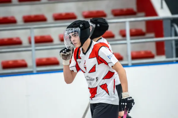 Fotos del partido SANTUTXU H.T. - C.D. MUNDAIZ [98]