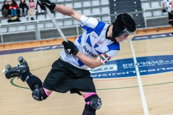 Fotos del partido C.D. MUNDAIZ - LOYOLA INDAUTXU B [84]