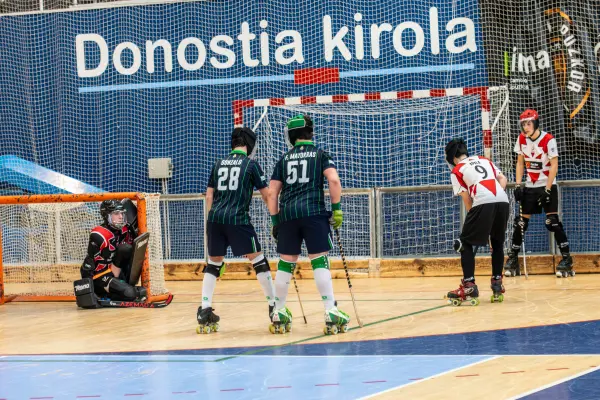 Fotos del partido C.D. MUNDAIZ - R.S. TENIS [84]