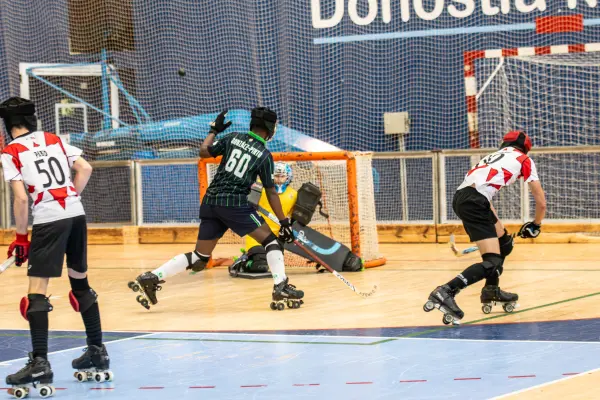 Fotos del partido C.D. MUNDAIZ - R.S. TENIS [125]