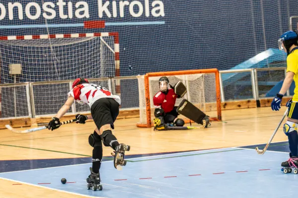 Fotos del partido C.D. MUNDAIZ - R.C. JOLASETA A [24]