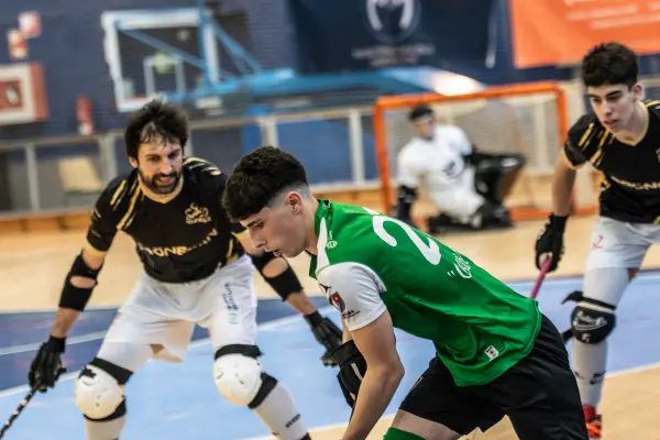 Fotos del partido C.D. MUNDAIZ - OBERENA AUTOESCUELA INDURAIN [12]