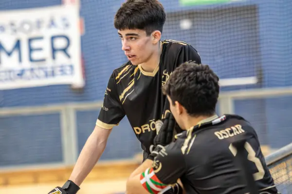 Fotos del partido C.D. MUNDAIZ - OBERENA AUTOESCUELA INDURAIN [34]