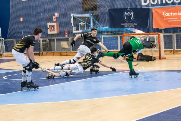 Fotos del partido C.D. MUNDAIZ - OBERENA AUTOESCUELA INDURAIN [37]