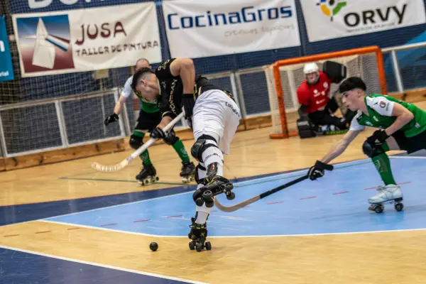 Fotos del partido C.D. MUNDAIZ - OBERENA AUTOESCUELA INDURAIN [41]