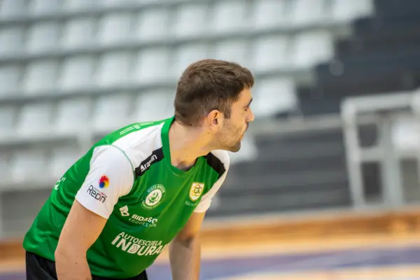 Fotos del partido C.D. MUNDAIZ - OBERENA AUTOESCUELA INDURAIN [48]