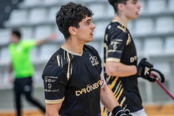 Fotos del partido C.D. MUNDAIZ - OBERENA AUTOESCUELA INDURAIN [98]