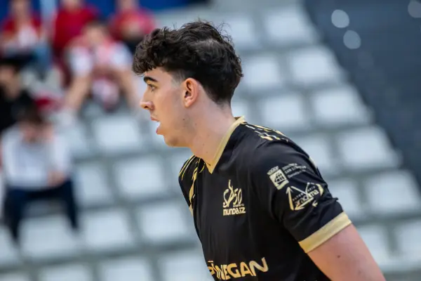 Fotos del partido C.D. MUNDAIZ - OBERENA AUTOESCUELA INDURAIN [105]