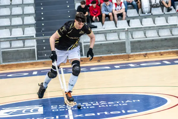 Fotos del partido C.D. MUNDAIZ - OBERENA AUTOESCUELA INDURAIN [155]