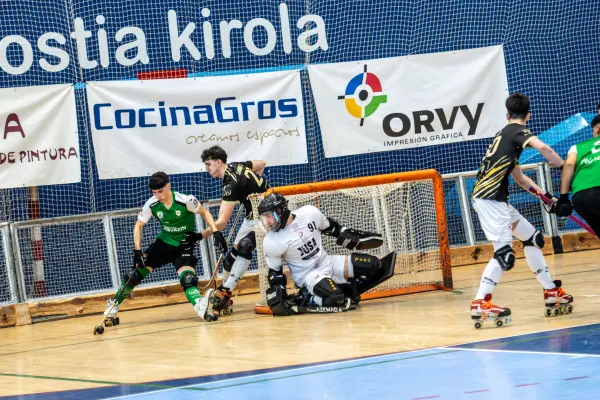 Fotos del partido C.D. MUNDAIZ - OBERENA AUTOESCUELA INDURAIN [159]