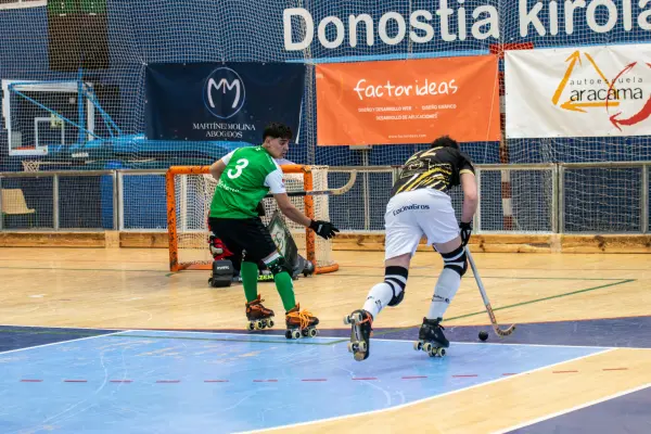 Fotos del partido C.D. MUNDAIZ - OBERENA AUTOESCUELA INDURAIN [183]