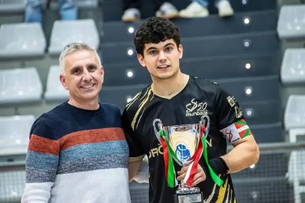 Fotos del partido C.D. MUNDAIZ - OBERENA AUTOESCUELA INDURAIN [262]