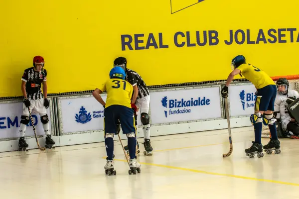 Fotos del partido R.C. JOLASETA A - C.D. MUNDAIZ [20]